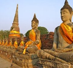 Tempels en tuktuks in Ayutthaya
